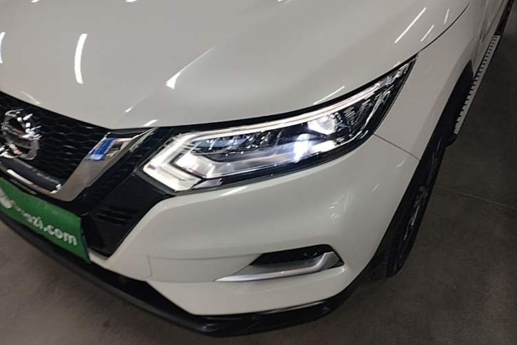 Used Nissan Qashqai 2021 2.0L CVT Luxury Edition Left Front Headlight
