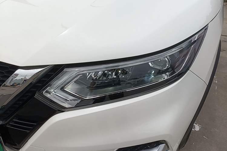 Used Nissan Qashqai 2021 2.0L CVT Luxury Edition Left Front Headlight