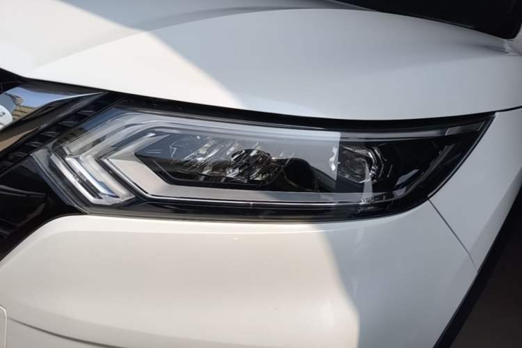 Used Nissan Qashqai 2021 2.0L CVT Luxury Edition Left Front Headlight