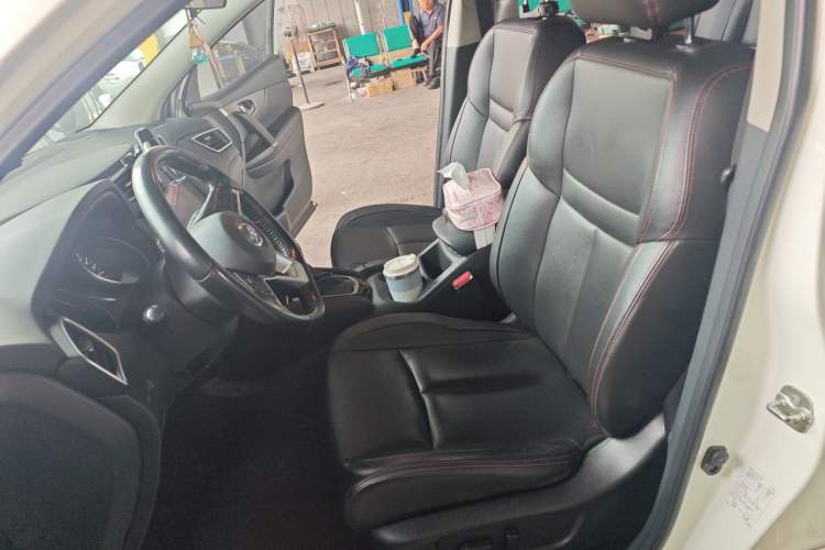 Used Nissan Qashqai 2021 2.0L CVT Luxury Edition Left Front Seat