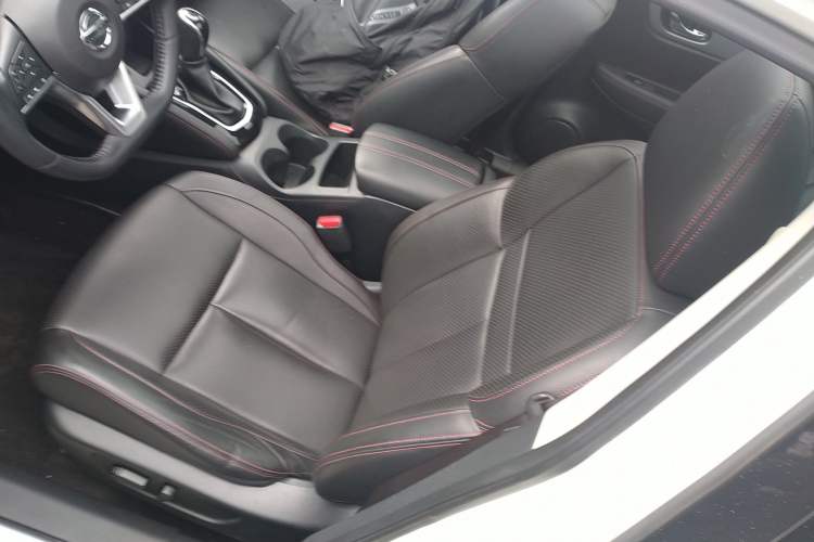 Used Nissan Qashqai 2021 2.0L CVT Luxury Edition Left Front Seat