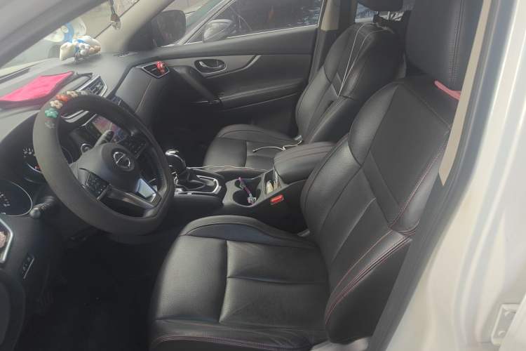 Used Nissan Qashqai 2021 2.0L CVT Luxury Edition Left Front Seat