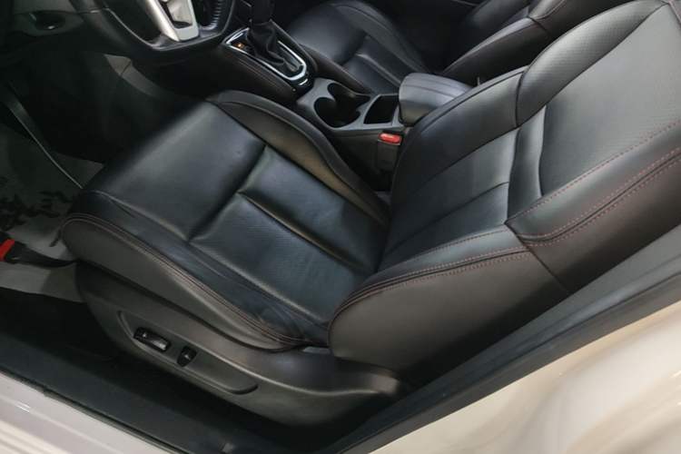 Used Nissan Qashqai 2021 2.0L CVT Luxury Edition Left Front Seat