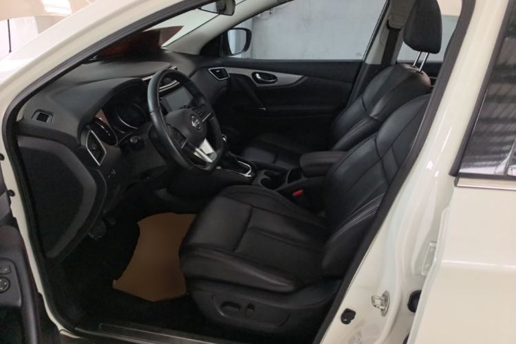 Used Nissan Qashqai 2021 2.0L CVT Luxury Edition Left Front Seat