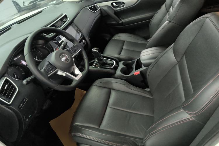 Used Nissan Qashqai 2021 2.0L CVT Luxury Edition Left Front Seat