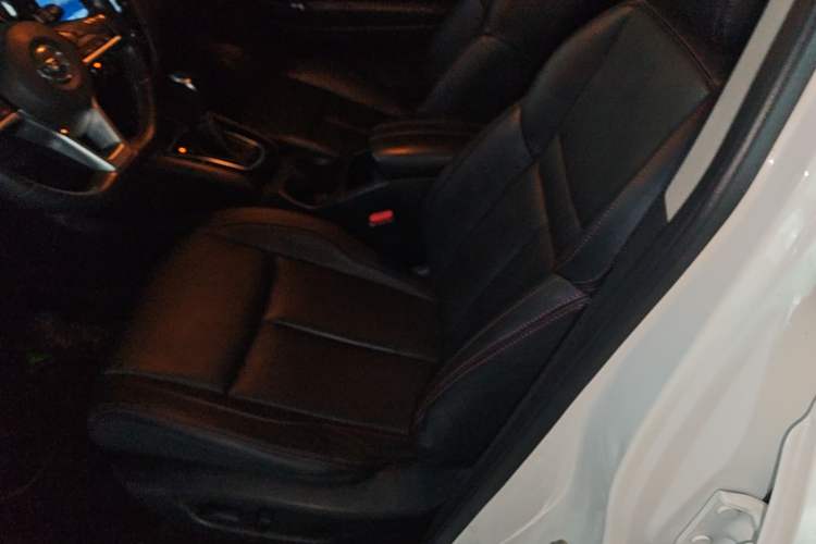 Used Nissan Qashqai 2021 2.0L CVT Luxury Edition Left Front Seat