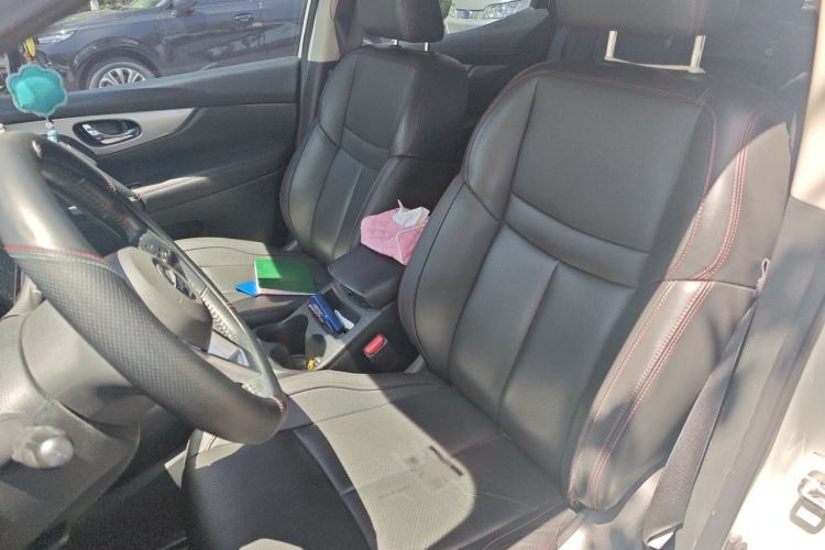 Used Nissan Qashqai 2021 2.0L CVT Luxury Edition Left Front Seat