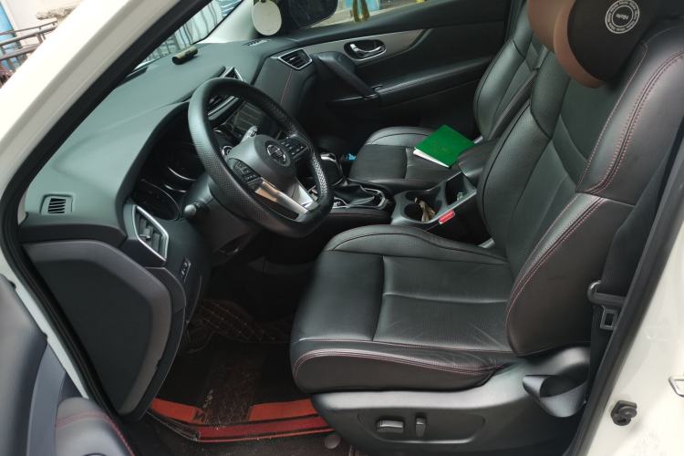 Used Nissan Qashqai 2021 2.0L CVT Luxury Edition Left Front Seat