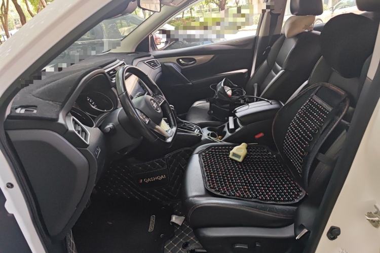 Used Nissan Qashqai 2021 2.0L CVT Luxury Edition Left Front Seat