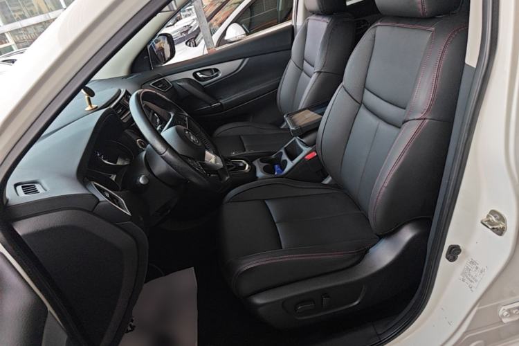 Used Nissan Qashqai 2021 2.0L CVT Luxury Edition Left Front Seat