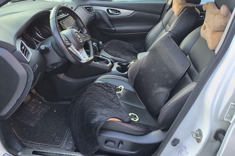 Used Nissan Qashqai 2021 2.0L CVT Luxury Edition Left Front Seat