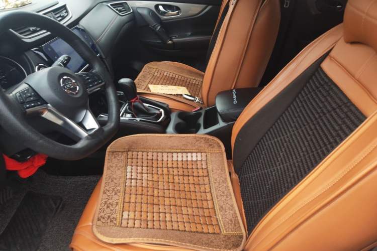 Used Nissan Qashqai 2021 2.0L CVT Luxury Edition Left Front Seat