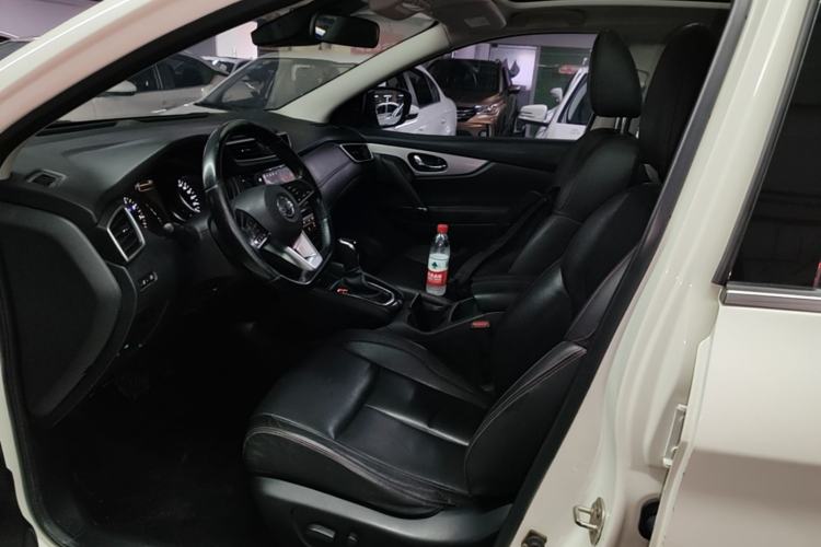 Used Nissan Qashqai 2021 2.0L CVT Luxury Edition Left Front Seat