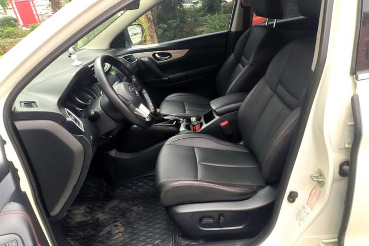 Used Nissan Qashqai 2021 2.0L CVT Luxury Edition Left Front Seat
