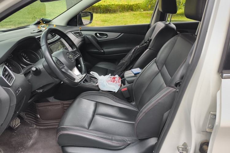 Used Nissan Qashqai 2021 2.0L CVT Luxury Edition Left Front Seat