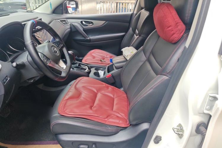 Used Nissan Qashqai 2021 2.0L CVT Luxury Navigation Edition Left Front Seat