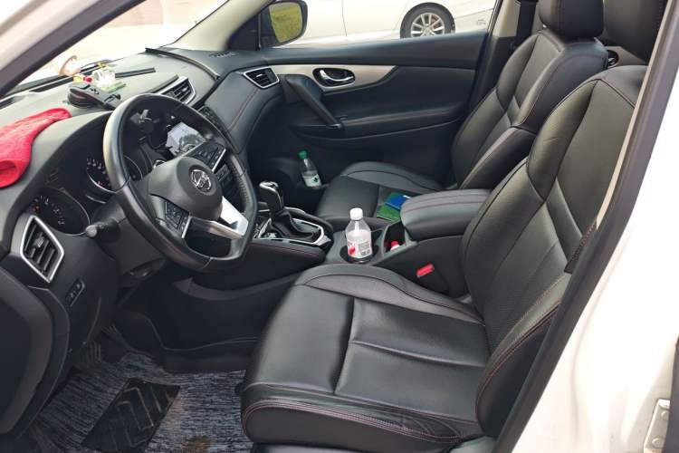 Used Nissan Qashqai 2021 2.0L CVT Luxury Edition Left Front Seat