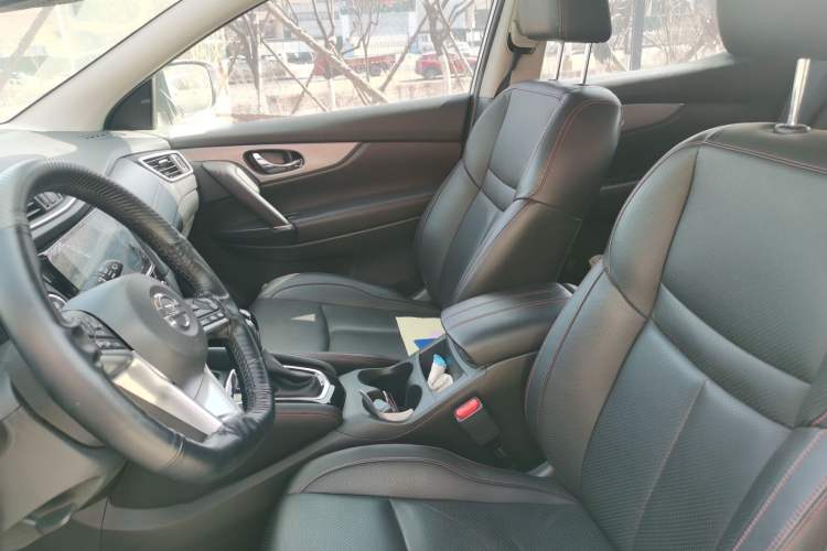 Used Nissan Qashqai 2021 2.0L CVT Luxury Edition Left Front Seat