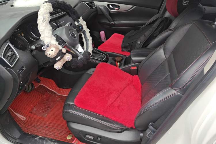 Used Nissan Qashqai 2021 2.0L CVT Luxury Navigation Edition Left Front Seat