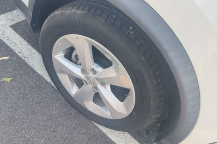 Used Nissan Qashqai 2021 2.0L CVT Smart Enjoyment Version Left Front Wheel Hub