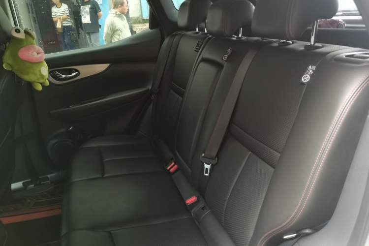 Used Nissan Qashqai 2021 2.0L CVT Luxury Edition Left Rear Seat