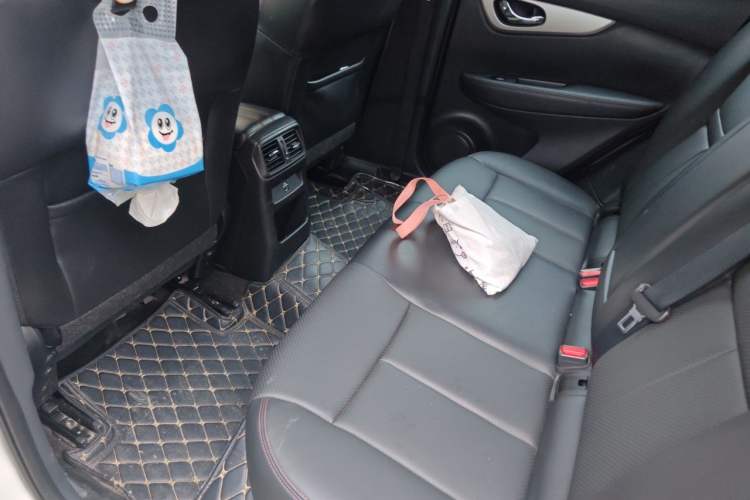 Used Nissan Qashqai 2021 2.0L CVT Luxury Edition Left Rear Seat
