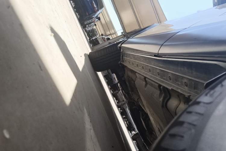 Used Nissan Qashqai 2021 2.0L CVT Luxury Edition Left Side Sill