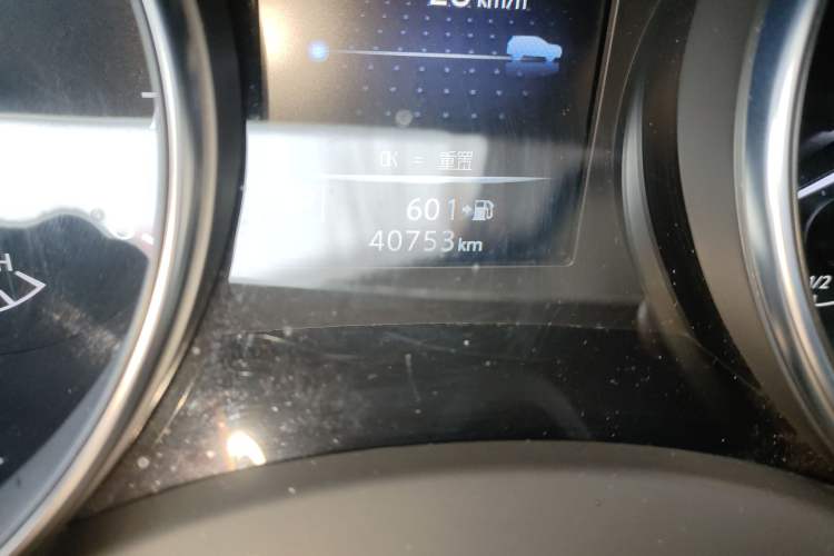 Used Nissan Qashqai 2021 2.0L CVT Luxury Edition Odometer Close Up