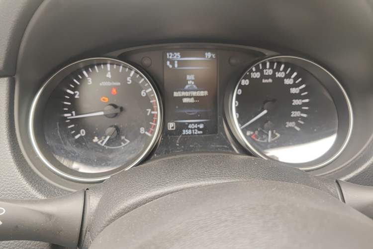 Used Nissan Qashqai 2021 2.0L CVT Luxury Edition Odometer Close Up