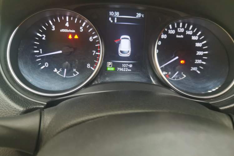 Used Nissan Qashqai 2021 2.0L CVT Luxury Edition Odometer Close Up