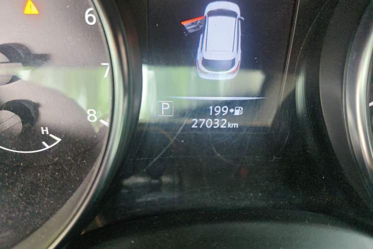 Used Nissan Qashqai 2021 2.0L CVT Luxury Edition Odometer Close Up