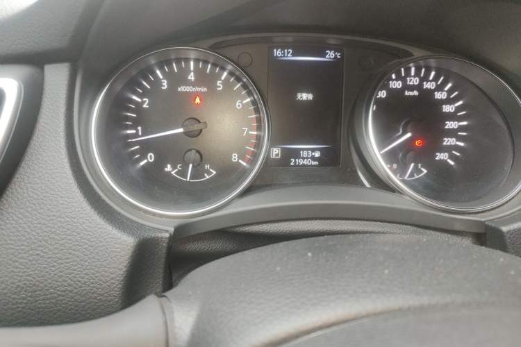 Used Nissan Qashqai 2021 2.0L CVT Smart Enjoyment Version Odometer Close Up