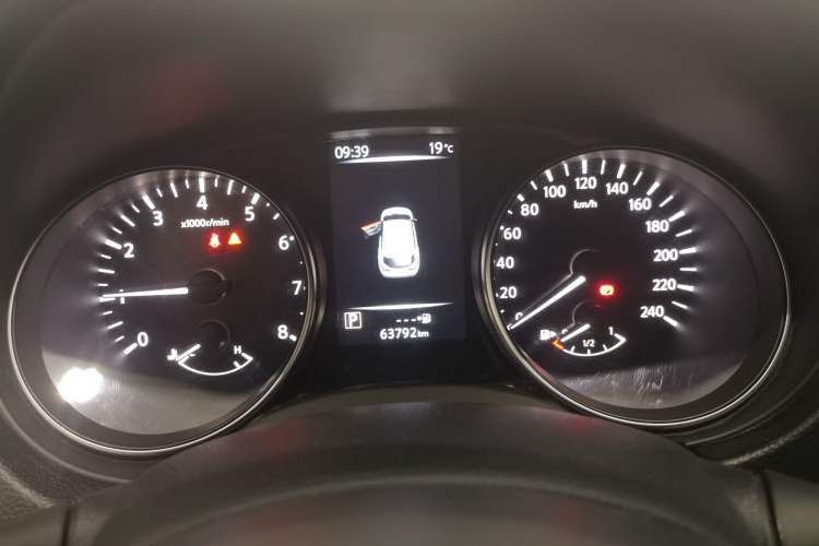 Used Nissan Qashqai 2021 2.0L CVT Smart Enjoyment Version Odometer Close Up