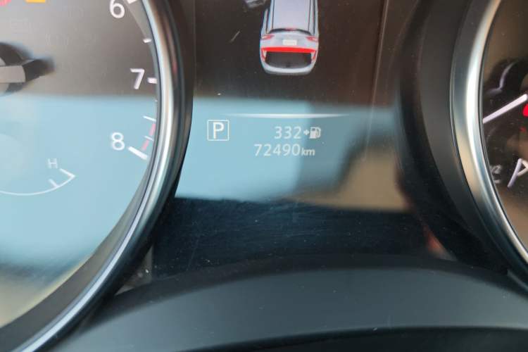 Used Nissan Qashqai 2021 2.0L CVT Smart Enjoyment Version Odometer Close Up