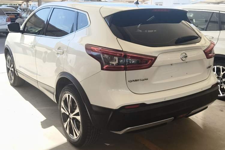 Used Nissan Qashqai 2021 2.0L CVT Luxury Edition Rear Left 45 Deg