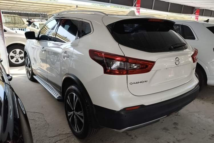 Used Nissan Qashqai 2021 2.0L CVT Luxury Edition Rear Left 45 Deg