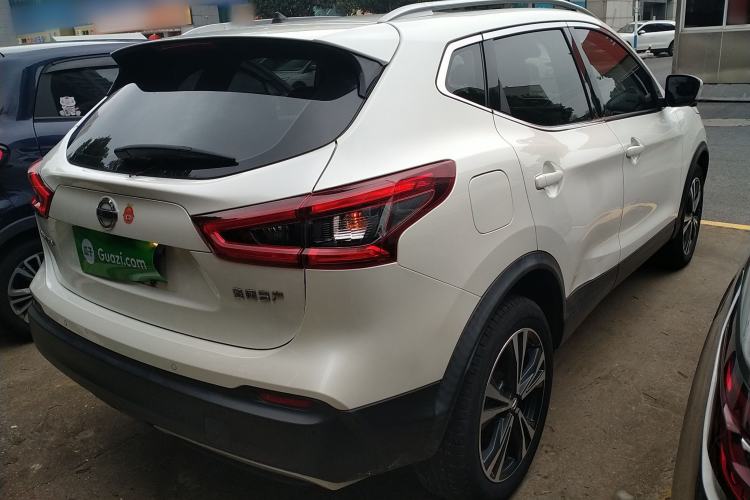 Used Nissan Qashqai 2021 2.0L CVT Luxury Edition Rear Right 45 Deg