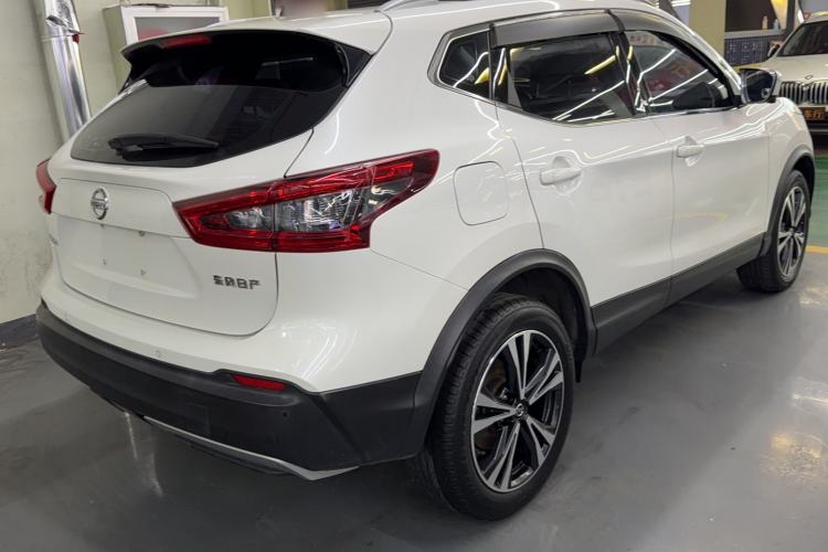 Used Nissan Qashqai 2021 2.0L CVT Luxury Edition Rear Right 45 Deg