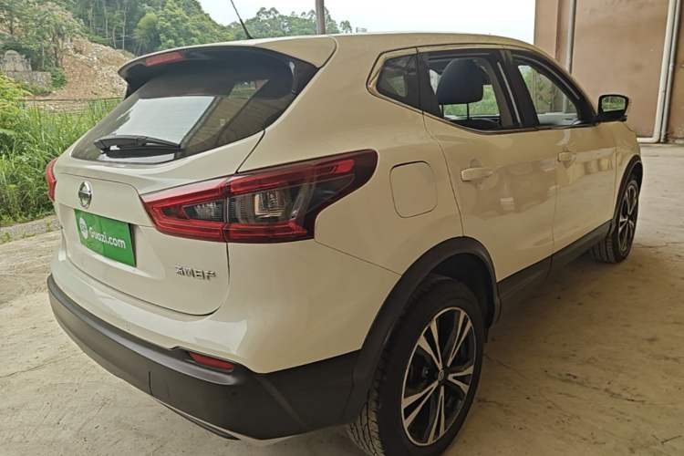 Used Nissan Qashqai 2021 2.0L CVT Luxury Edition Rear Right 45 Deg