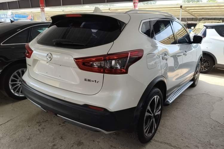 Used Nissan Qashqai 2021 2.0L CVT Luxury Edition Rear Right 45 Deg