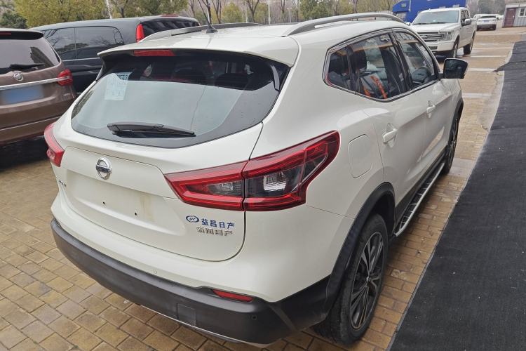 Used Nissan Qashqai 2021 2.0L CVT Luxury Navigation Edition Rear Right 45 Deg