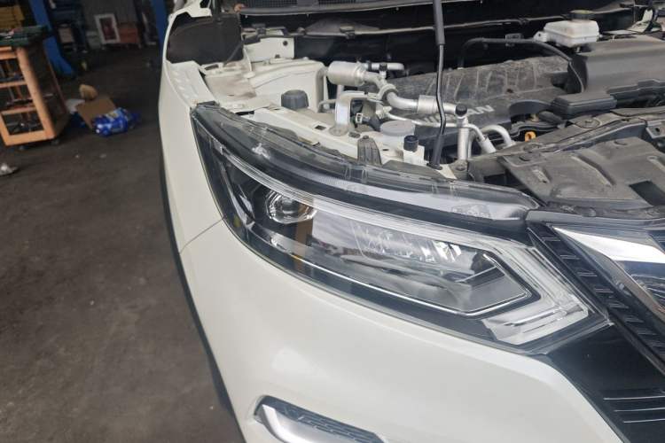 Used Nissan Qashqai 2021 2.0L CVT Luxury Edition Right Front Headlight