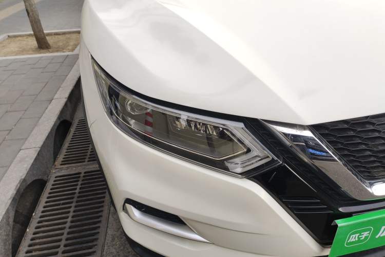 Used Nissan Qashqai 2021 2.0L CVT Luxury Edition Right Front Headlight