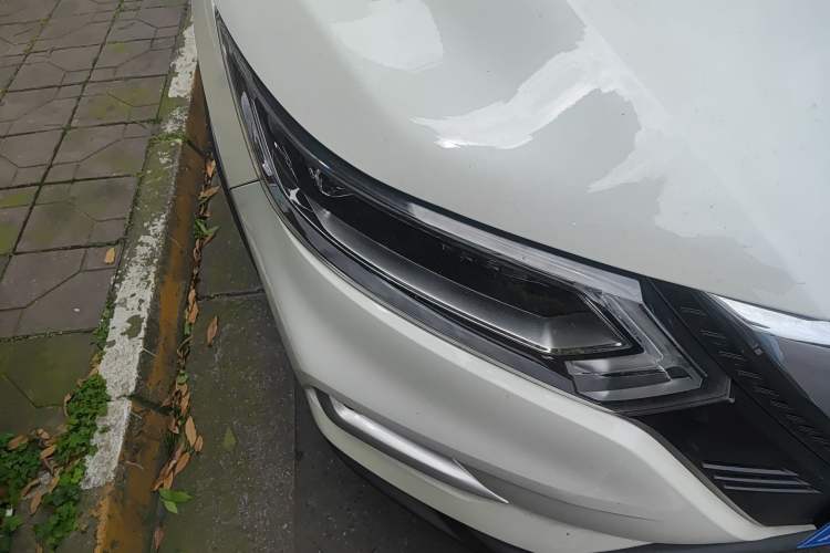 Used Nissan Qashqai 2021 2.0L CVT Luxury Edition Right Front Headlight