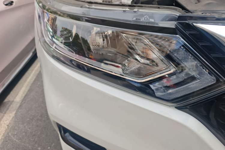 Used Nissan Qashqai 2021 2.0L CVT Smart Enjoyment Version Right Front Headlight