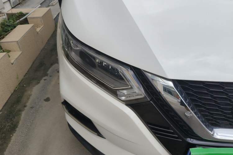 Used Nissan Qashqai 2021 2.0L CVT Luxury Navigation Edition Right Front Headlight