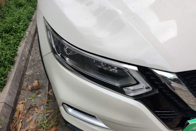 Used Nissan Qashqai 2021 2.0L CVT Luxury Edition Right Front Headlight