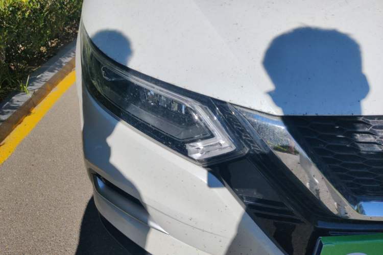 Used Nissan Qashqai 2021 2.0L CVT Luxury Edition Right Front Headlight