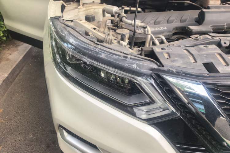 Used Nissan Qashqai 2021 2.0L CVT Luxury Edition Right Front Headlight