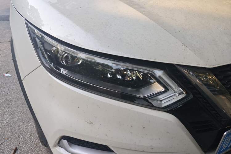 Used Nissan Qashqai 2021 2.0L CVT Luxury Navigation Edition Right Front Headlight